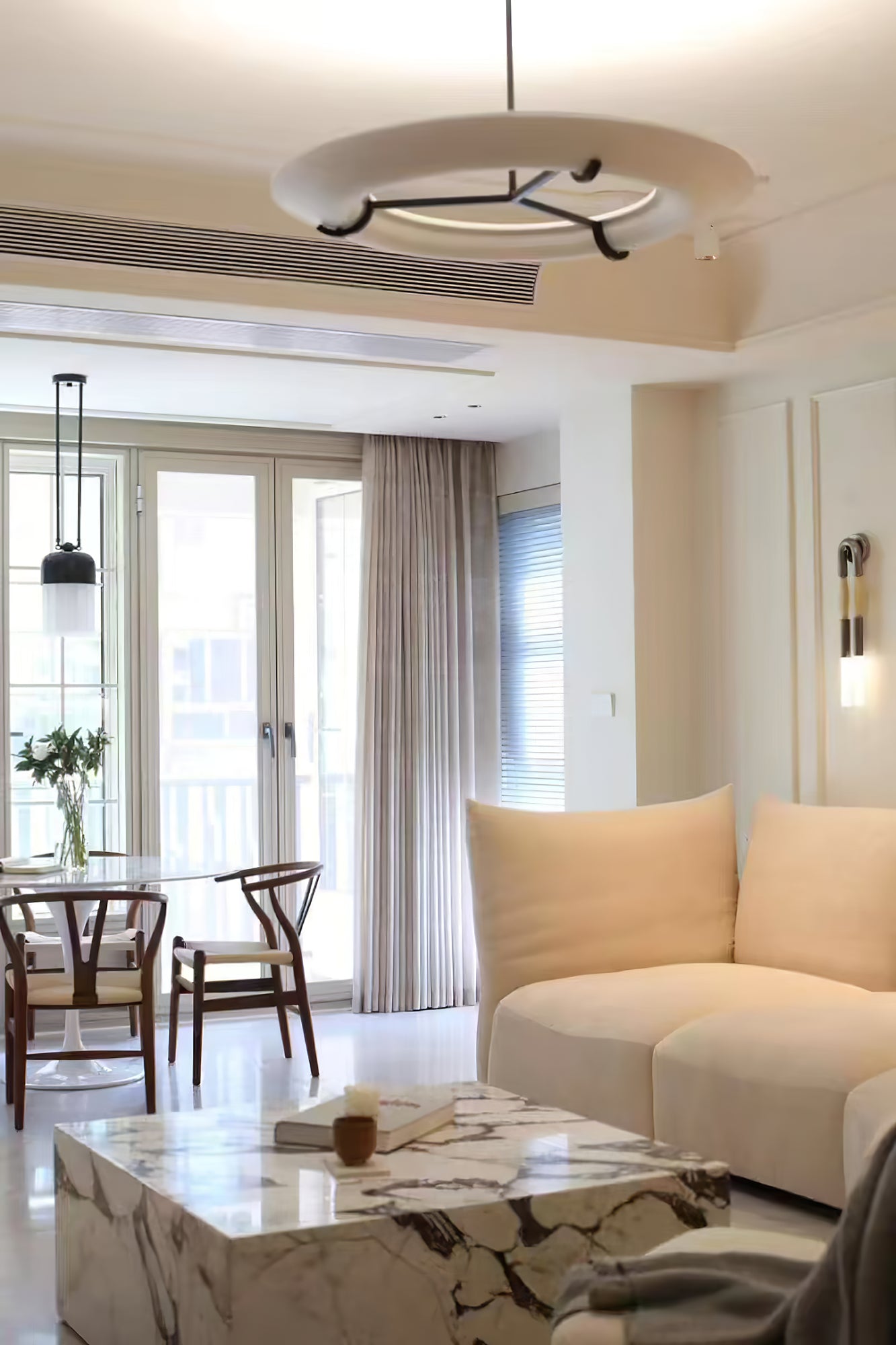 Eric Schmitt Anneau Plaster Chandelier - Cueteks