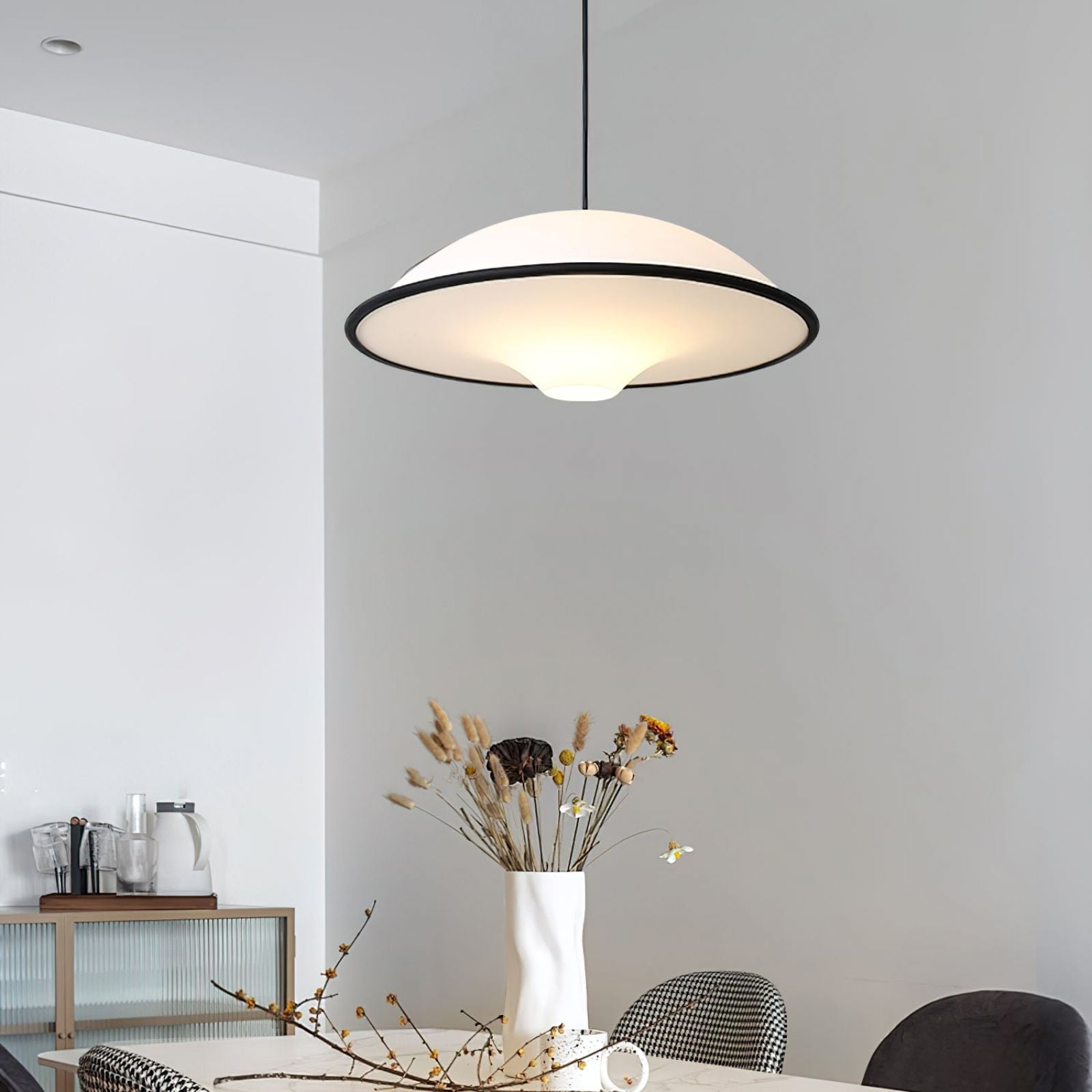 Acrylic Fontana Black Pendant Light - Cueteks