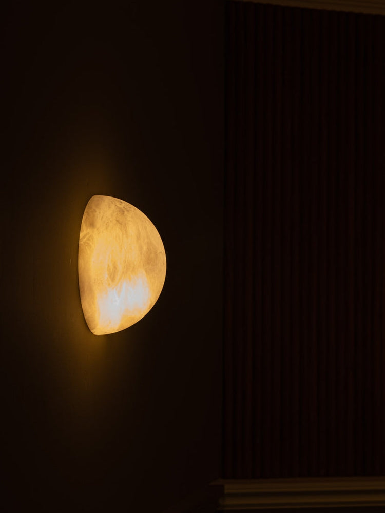 Pebble Alabaster Wall Lamp - Cueteks