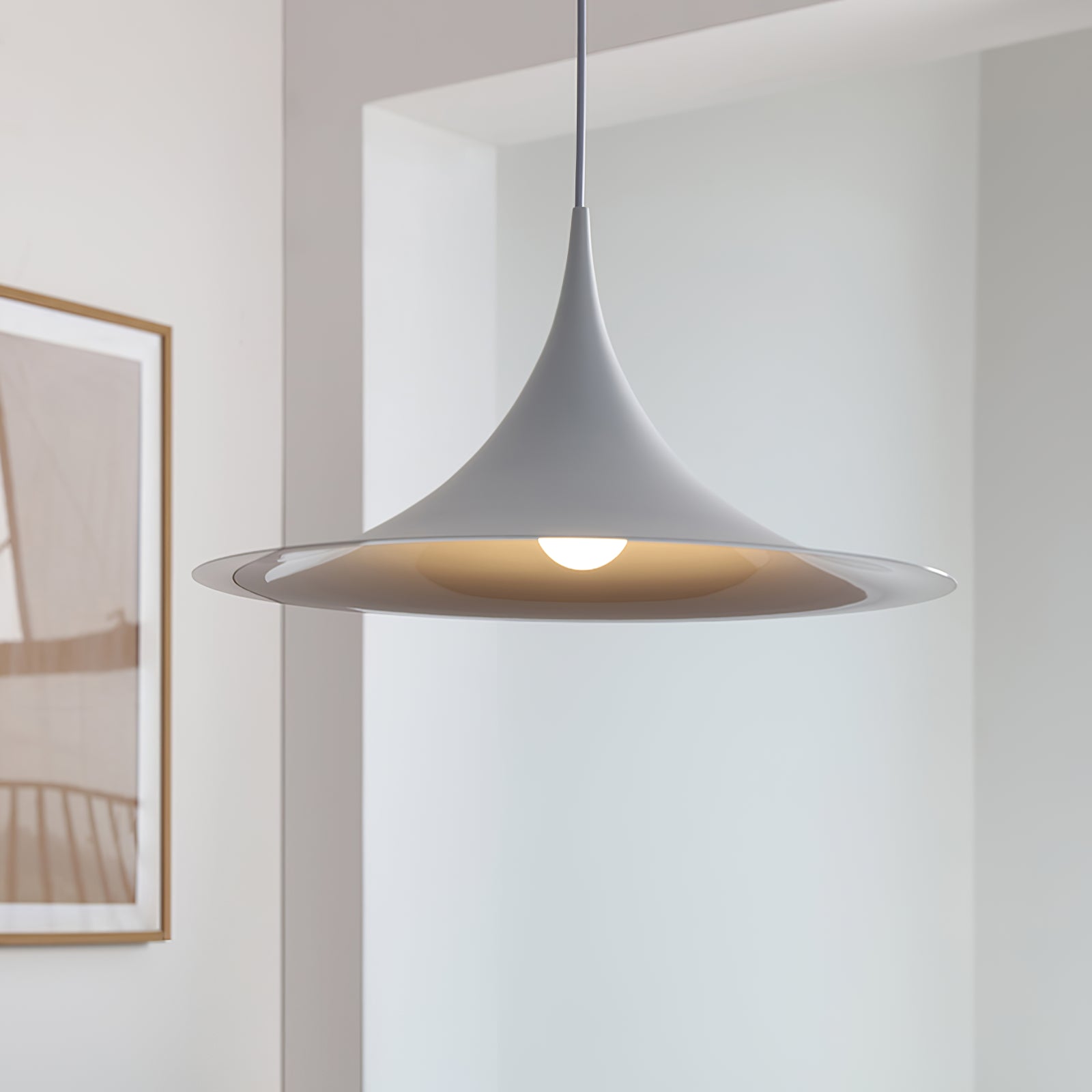Modern trumpet metal Pendant Lamp - Cueteks