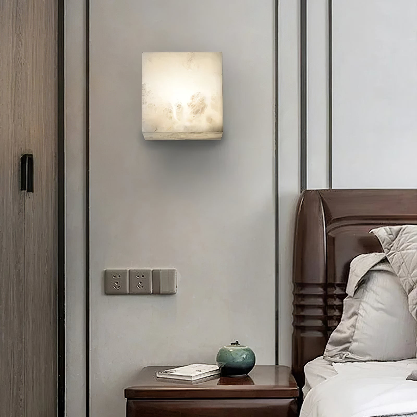 Alabaster Cube Wall Light - Cueteks
