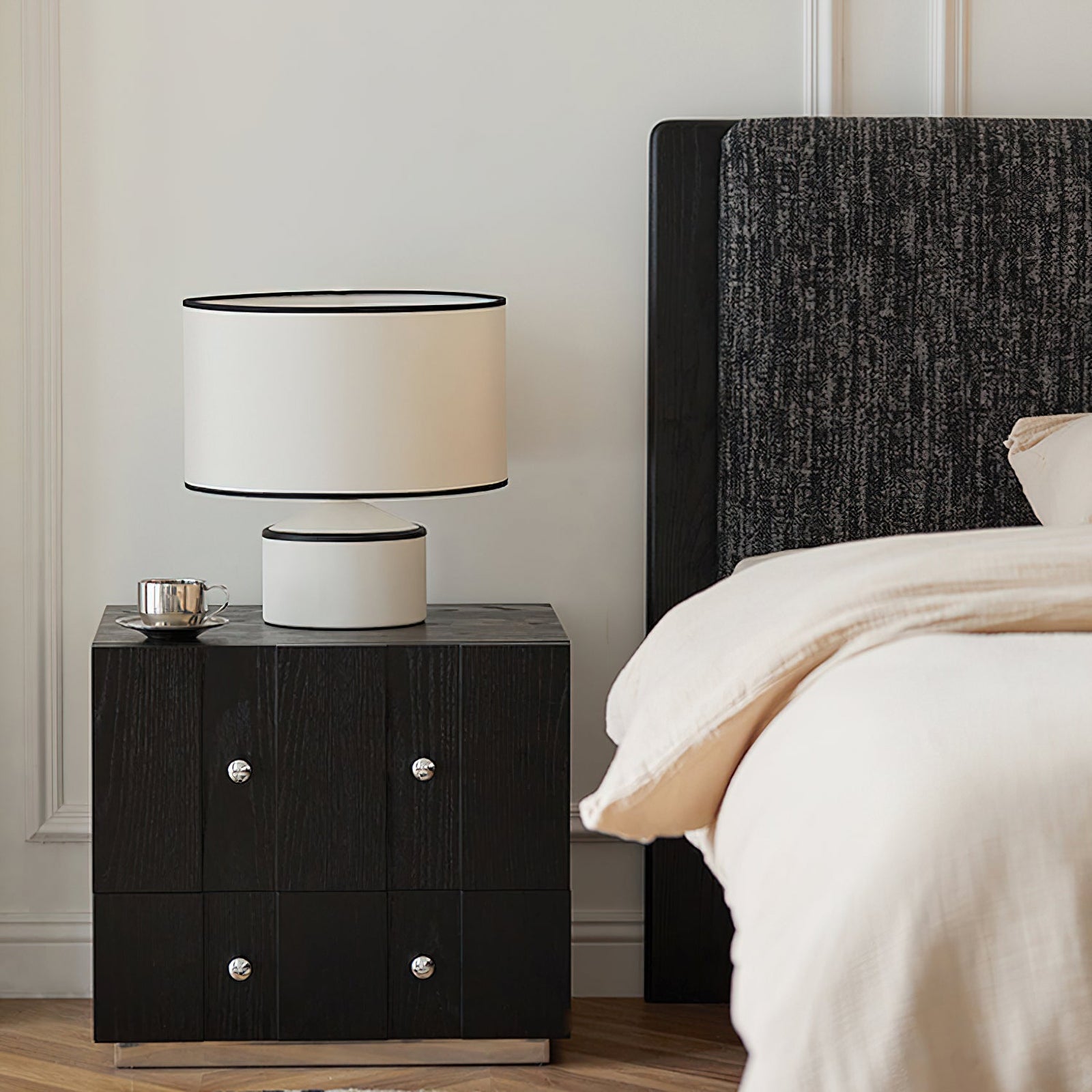 Cyls Minimalist Drum Shade Table Lamp - Cueteks