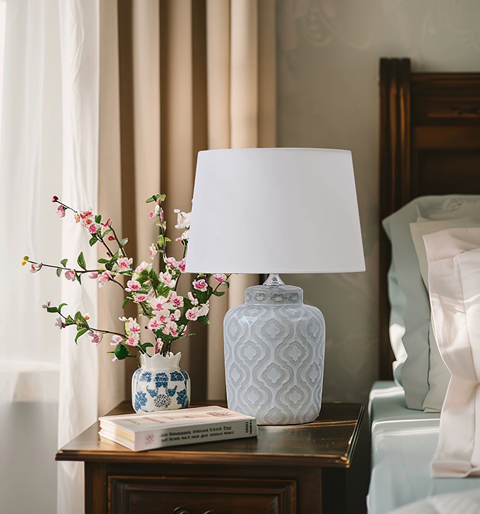 Textured Jar Table Lamp with Tapered Shade - Cueteks