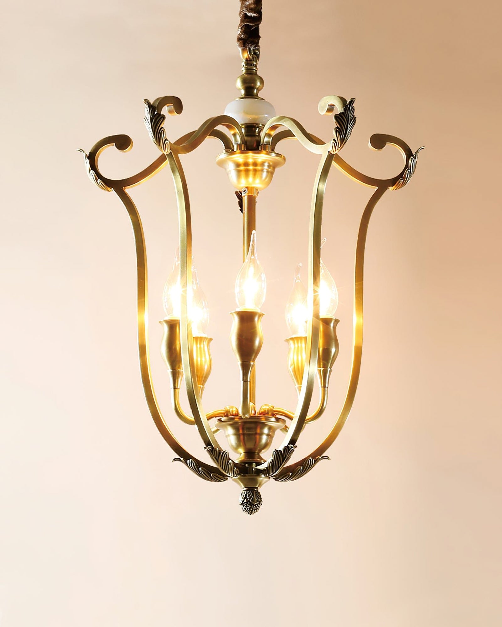 Classical carved candle chandelier - Cueteks