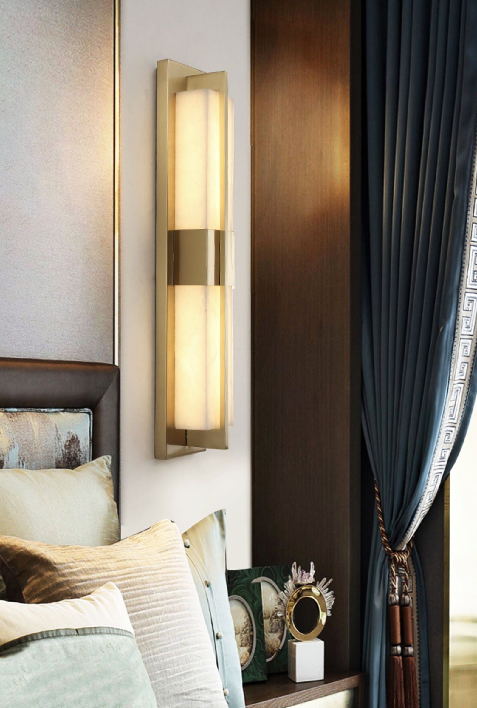Polished Brass Lumina Outdoor Wall Lamp - Cueteks