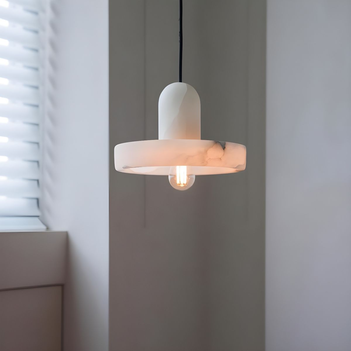 Modern White Marble Pendant Light - Cueteks
