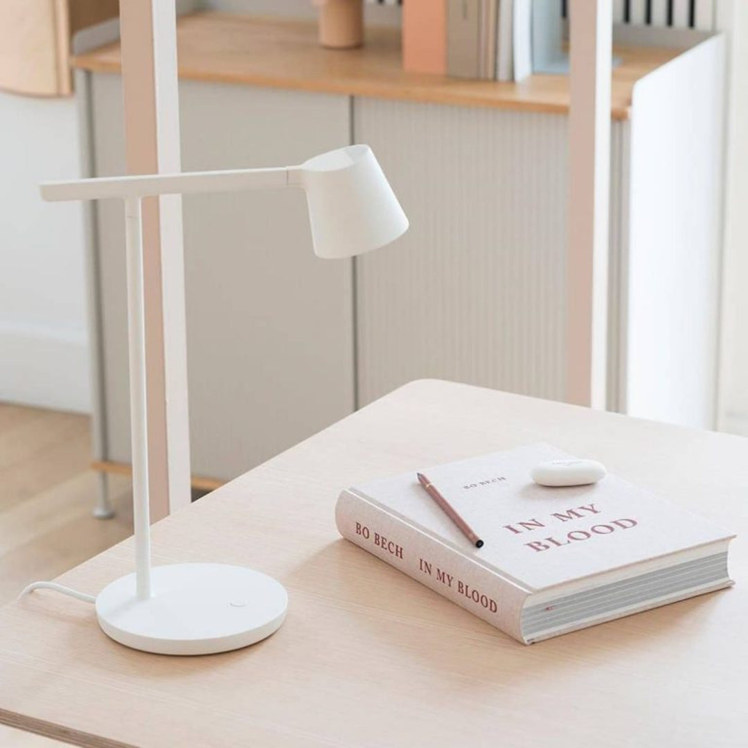 Tip Table Lamp - Cueteks