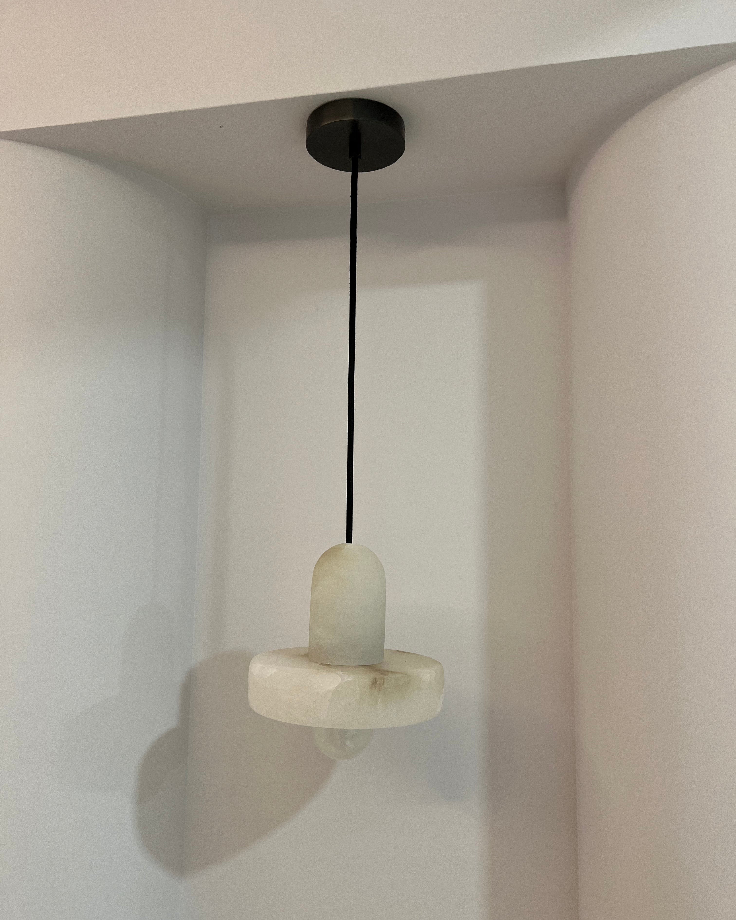 Modern White Marble Pendant Light - Cueteks