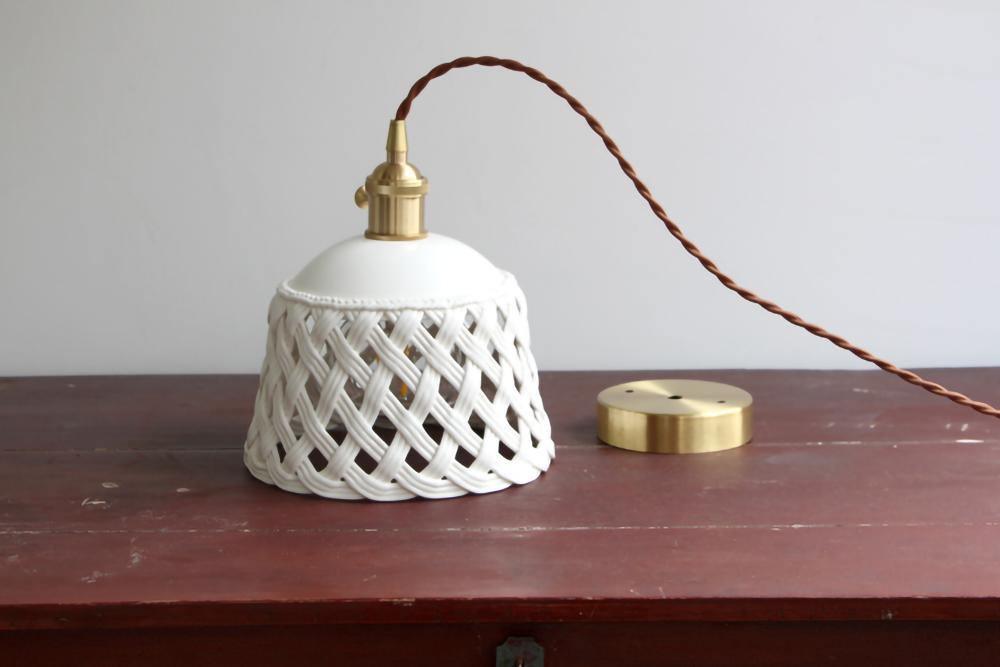 Openwork Ceramic Pendant Lamp - Cueteks