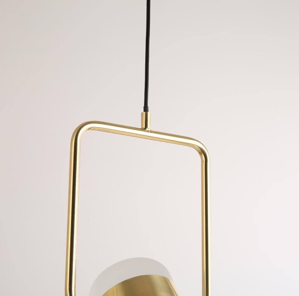 Geometric LED pendant light with adjustable cylindrical heads