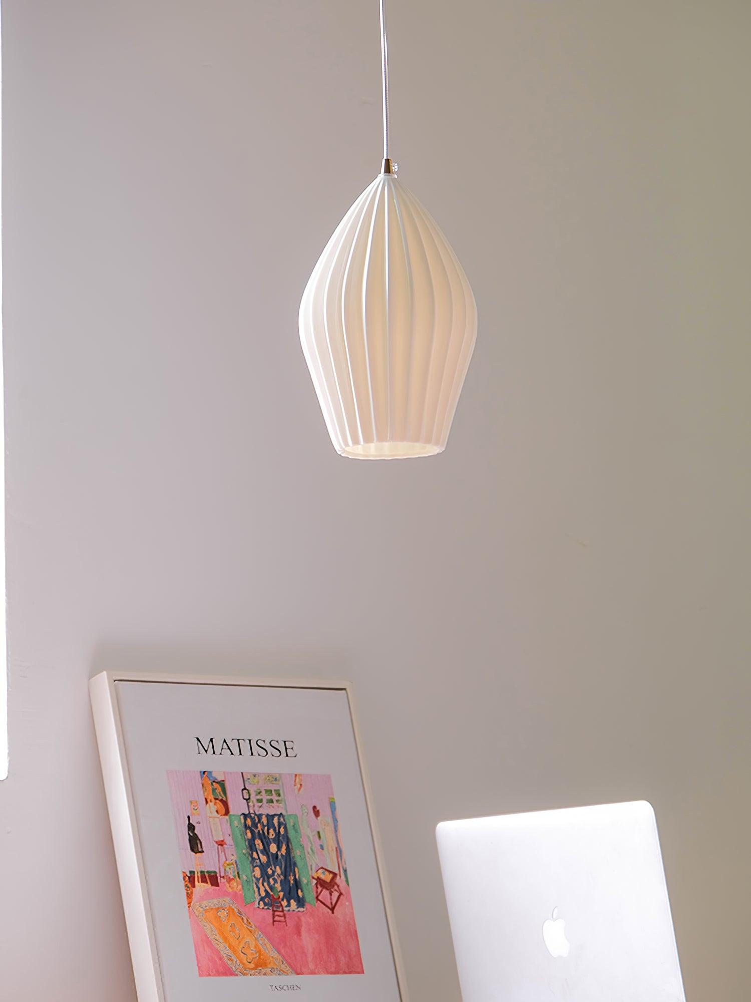 Ceramic Ribbed Pendant light - Cueteks