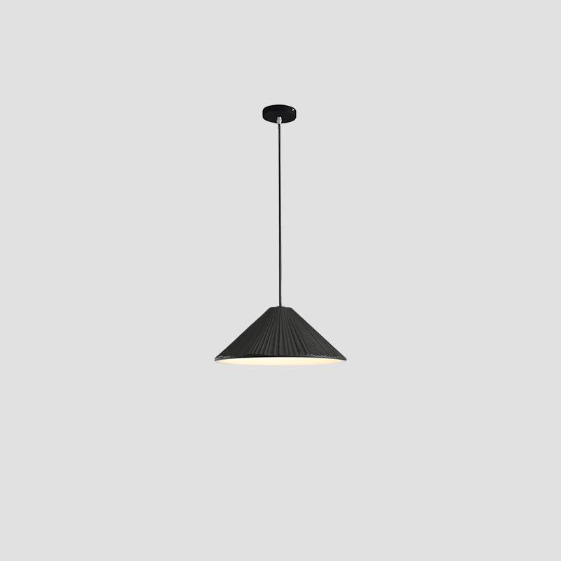 Black Hat pendant with a small 21 cm pleated conical shade