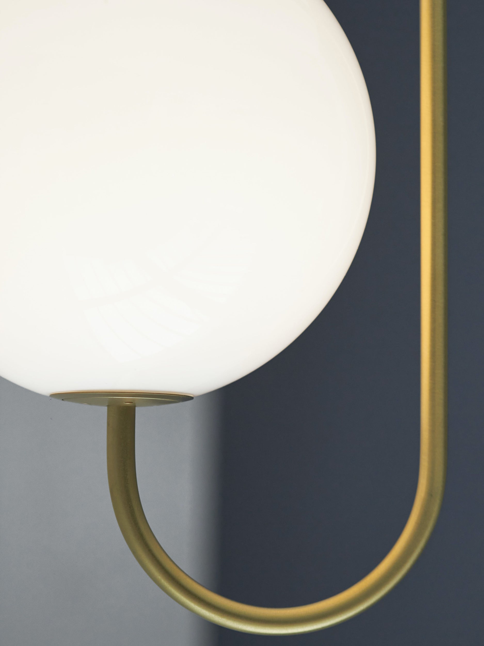 Angle Pendant Light - Cueteks