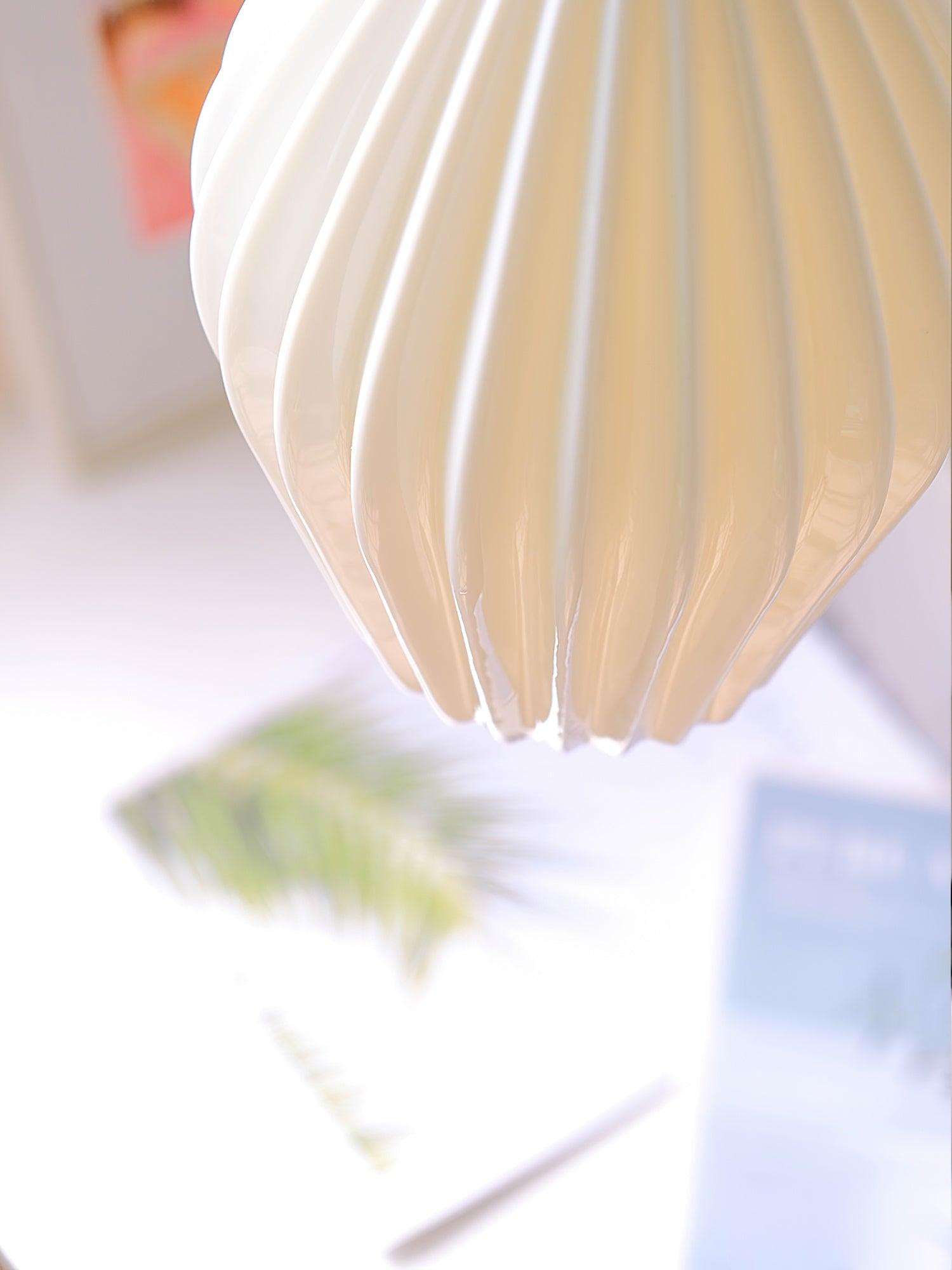 Ceramic Ribbed Pendant light - Cueteks