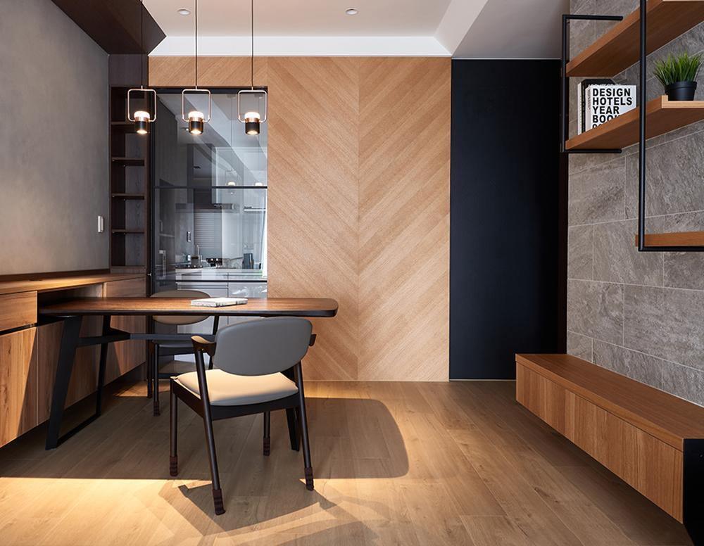 Adjustable LED pendant light with an open geometric frame