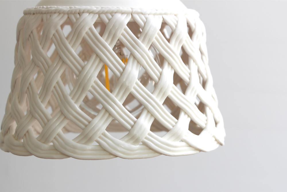 Openwork Ceramic Pendant Lamp - Cueteks