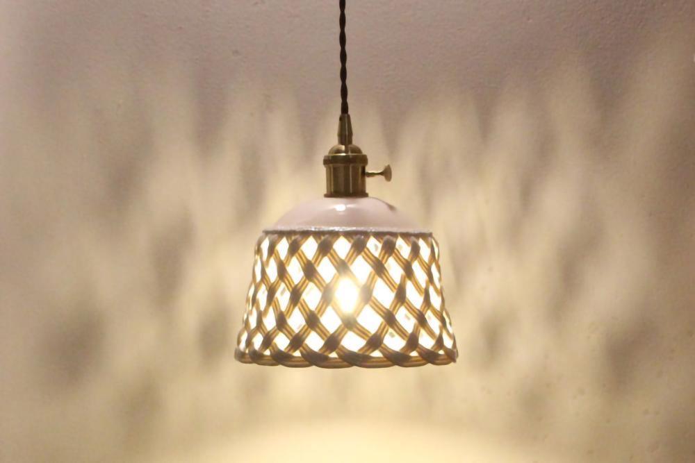 Openwork Ceramic Pendant Lamp - Cueteks