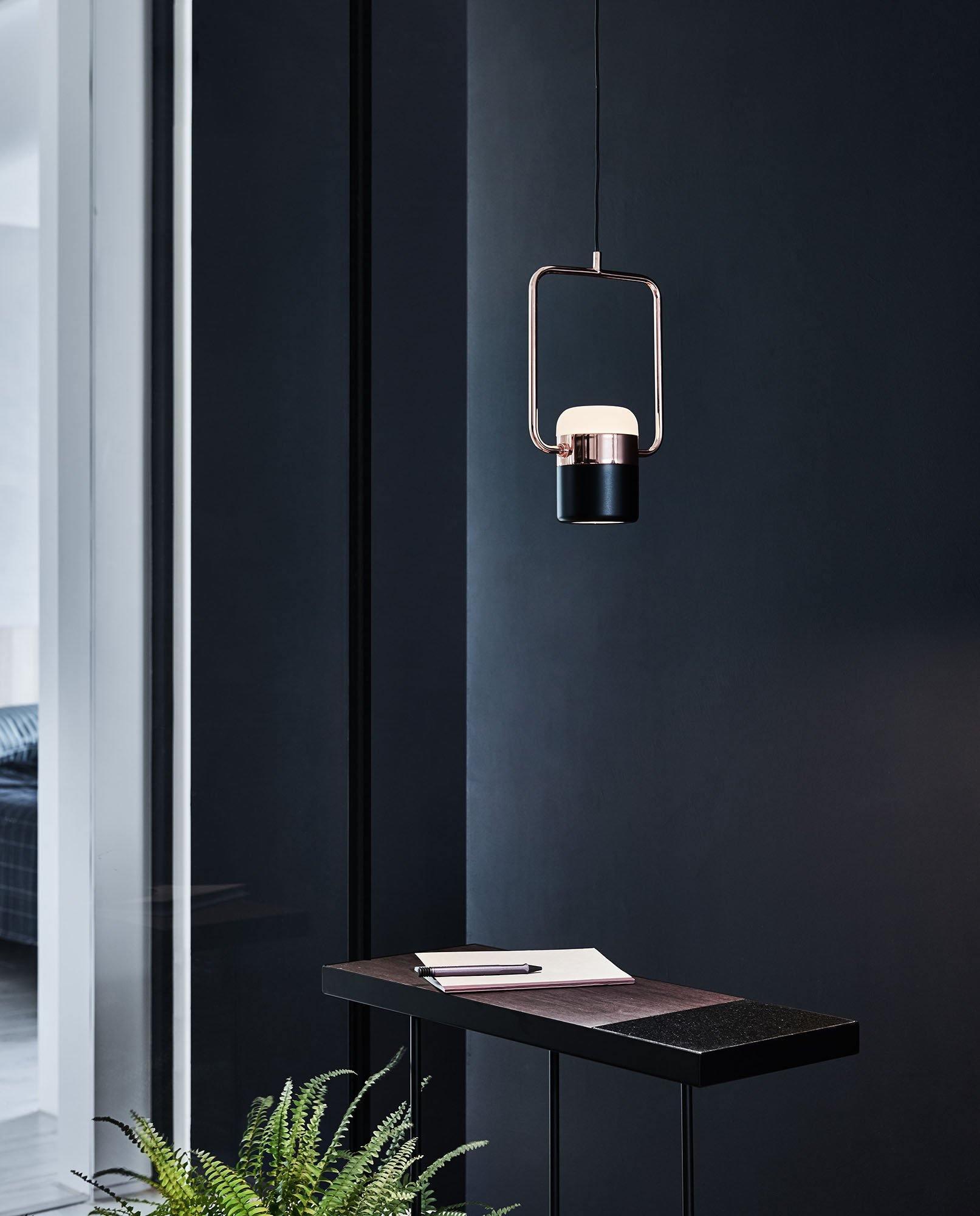 Geometric LED pendant light with adjustable cylindrical heads