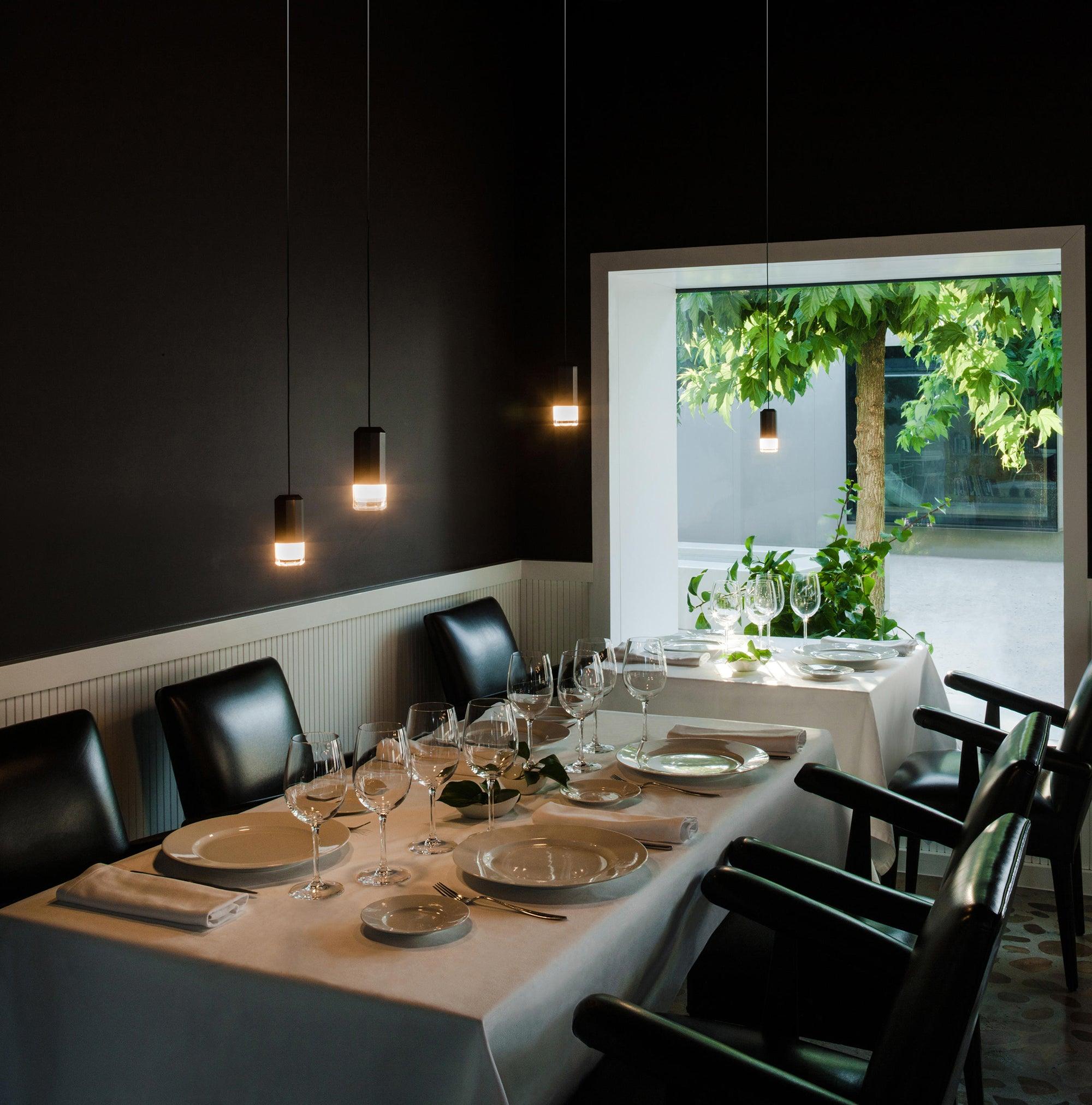 Line Form Pendant light - Cueteks