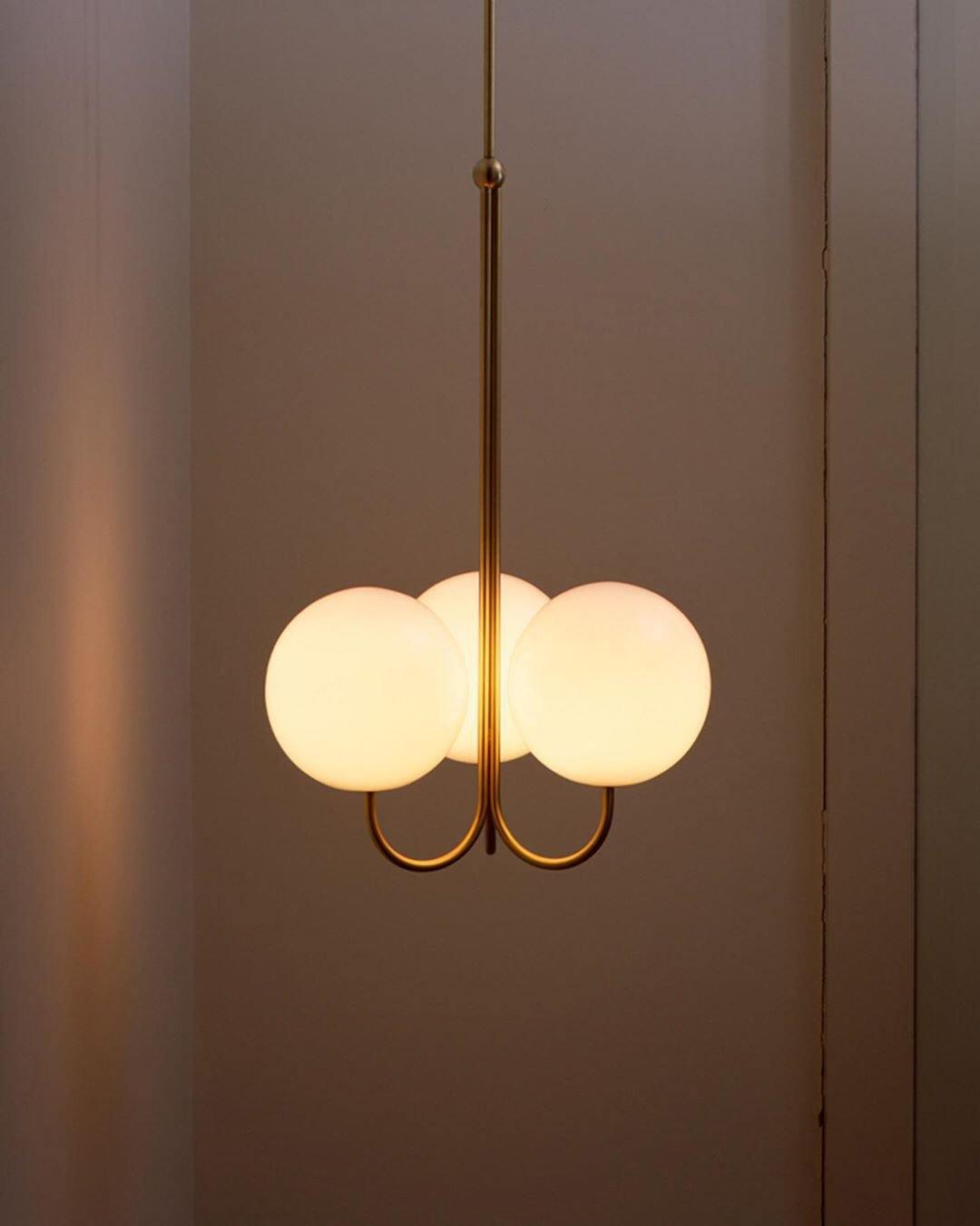 Angle Pendant Light - Cueteks
