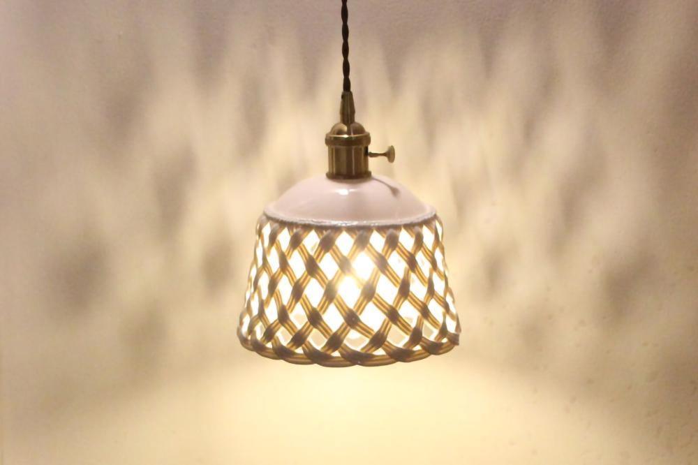 Openwork Ceramic Pendant Lamp - Cueteks