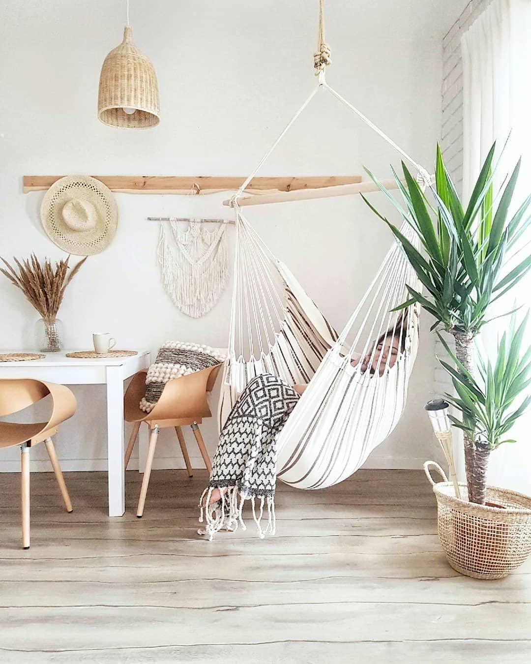 Rattan Pandent Light - Cueteks