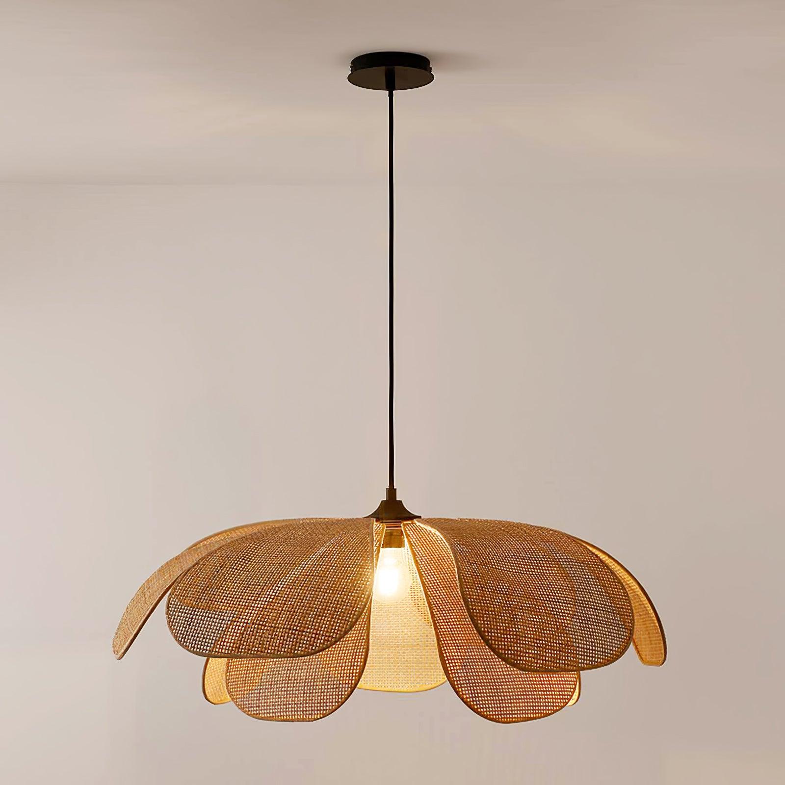 Rattan Petal Pendant Lamp - Cueteks