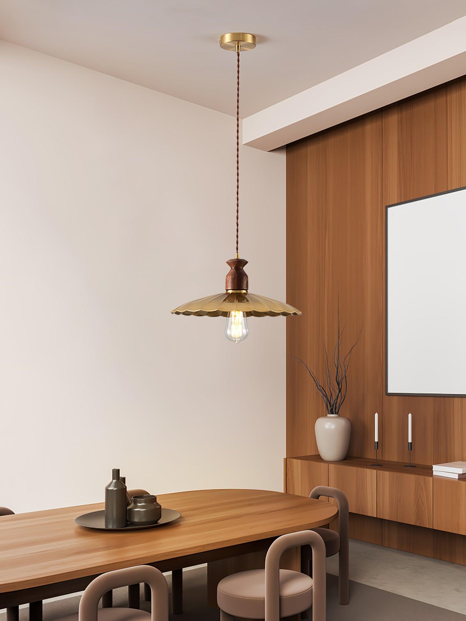 Brass Crest Pendant Light - Cueteks