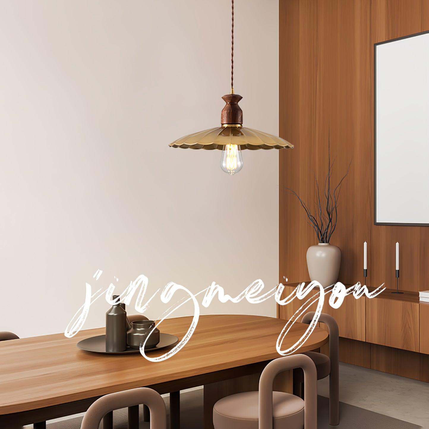 Brass Crest Pendant Light - Cueteks