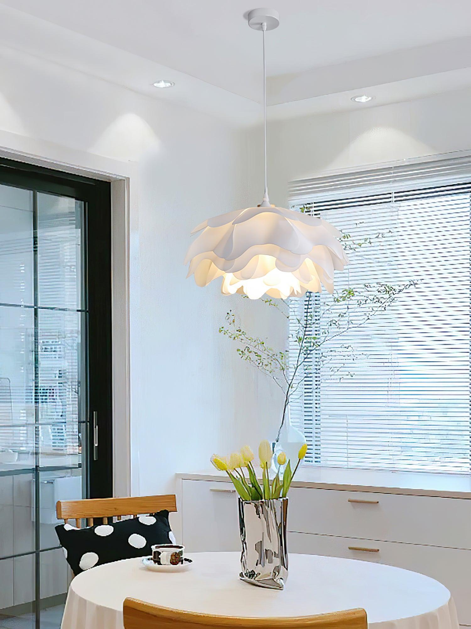 Flower Shaped White Pendant Lamp - Cueteks