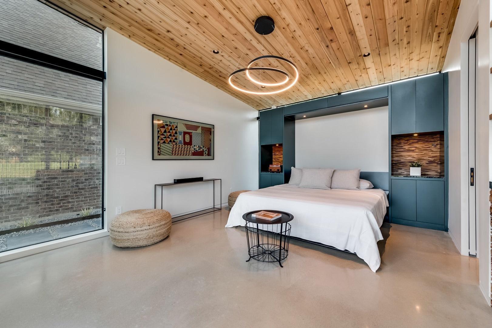 Ampersand Chandelier - Cueteks