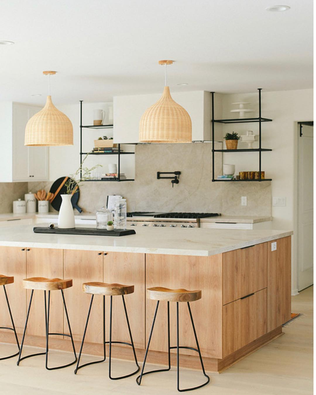 Rattan Pandent Light - Cueteks