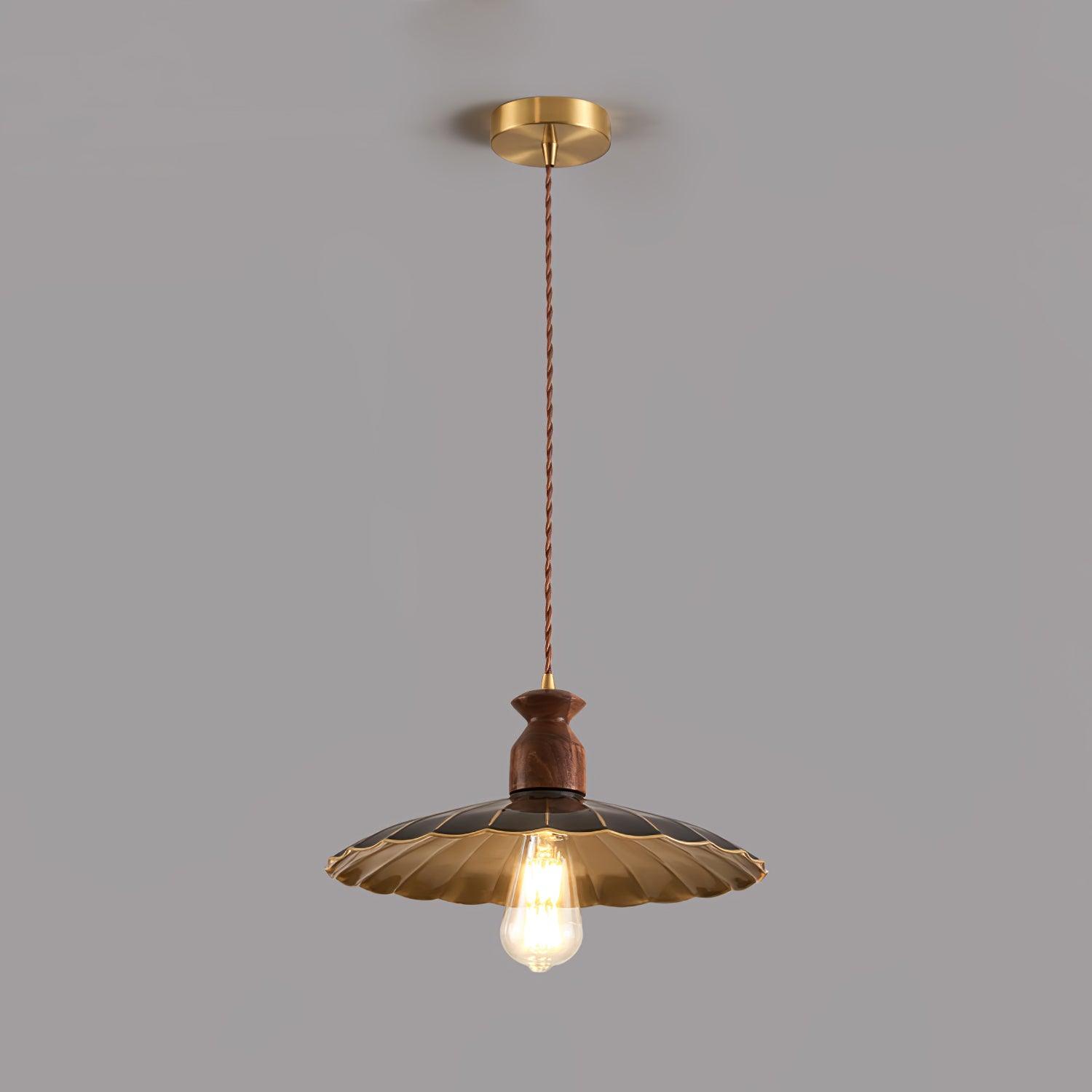 Brass Crest Pendant Light - Cueteks