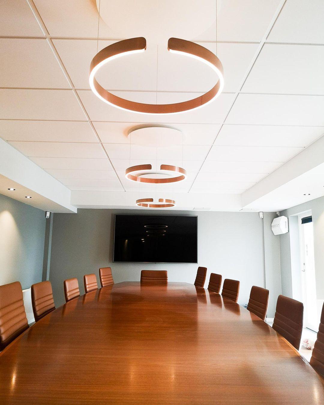 Circular Chandelier - Cueteks