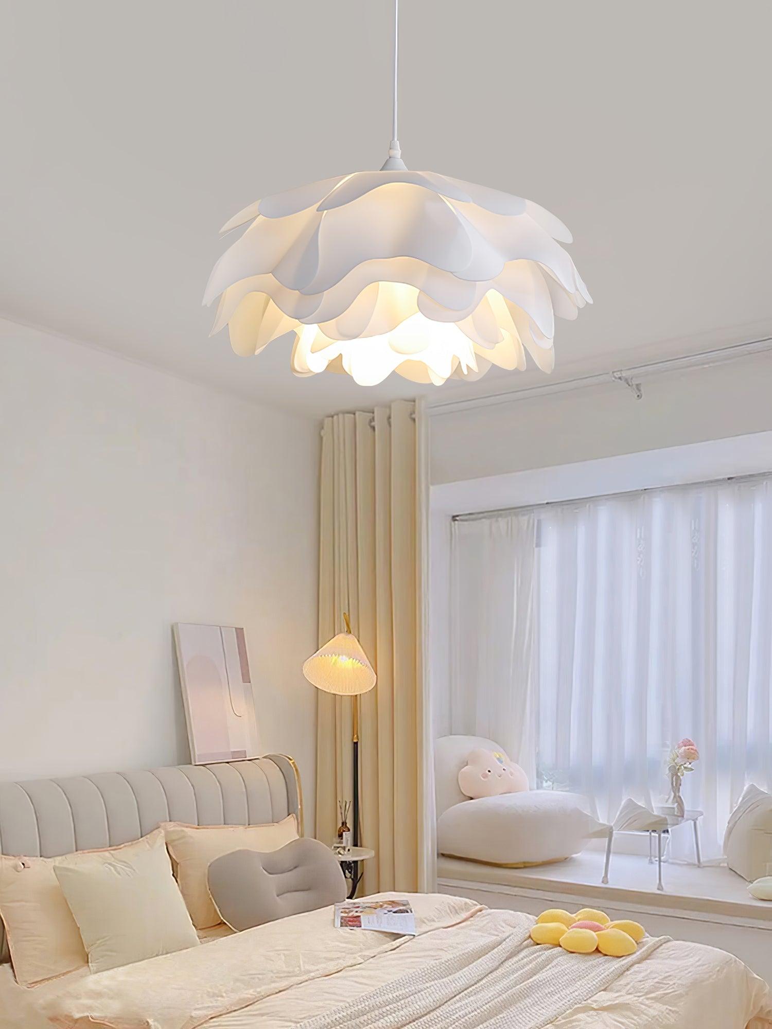 Flower Shaped White Pendant Lamp - Cueteks