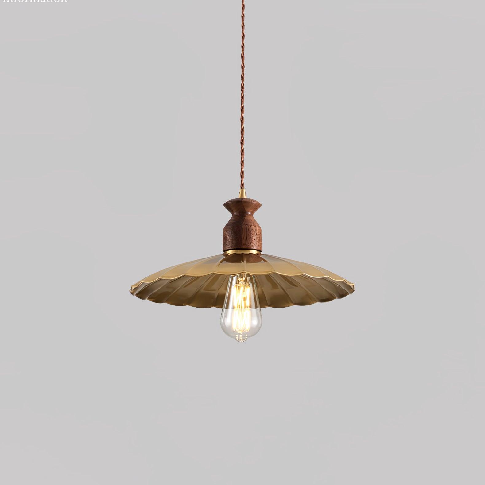 Brass Crest Pendant Light - Cueteks