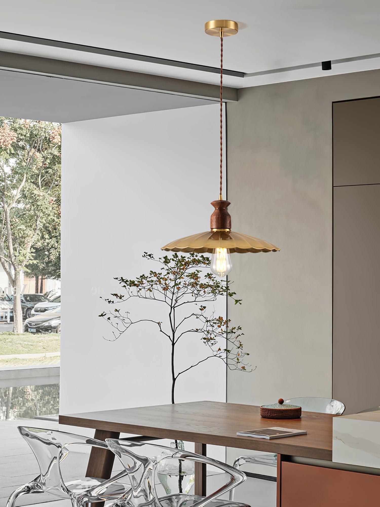 Brass Crest Pendant Light - Cueteks