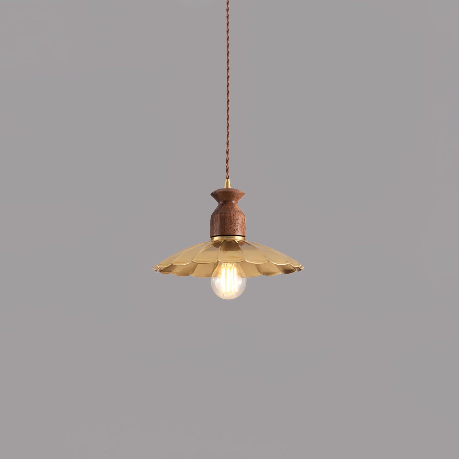 Brass Crest Pendant Light - Cueteks