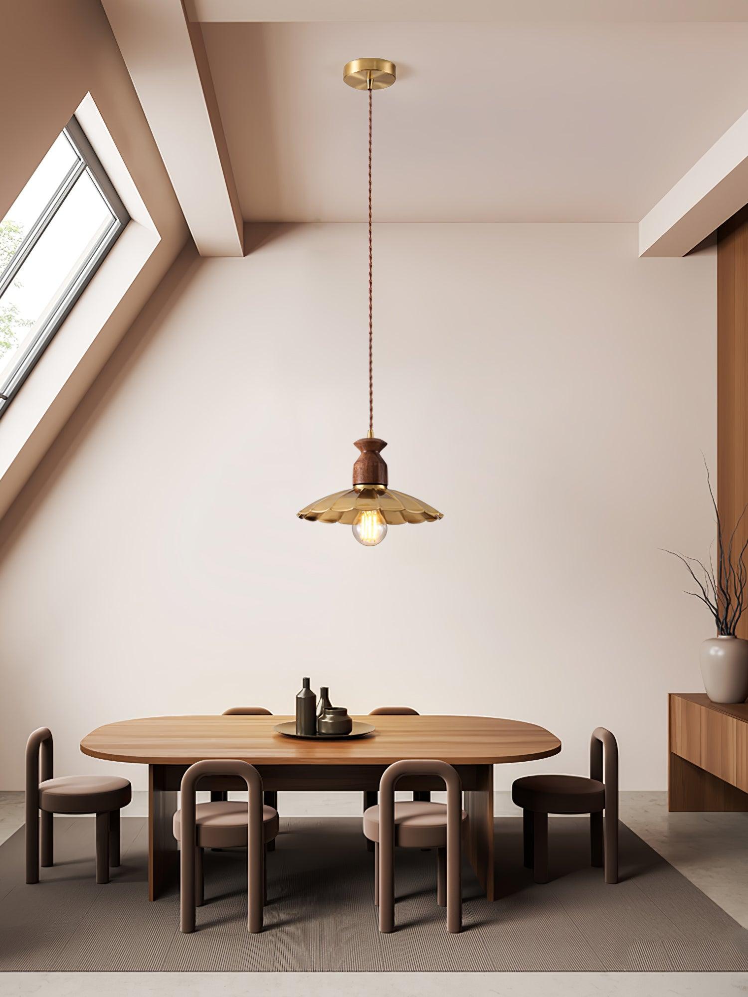 Brass Crest Pendant Light - Cueteks