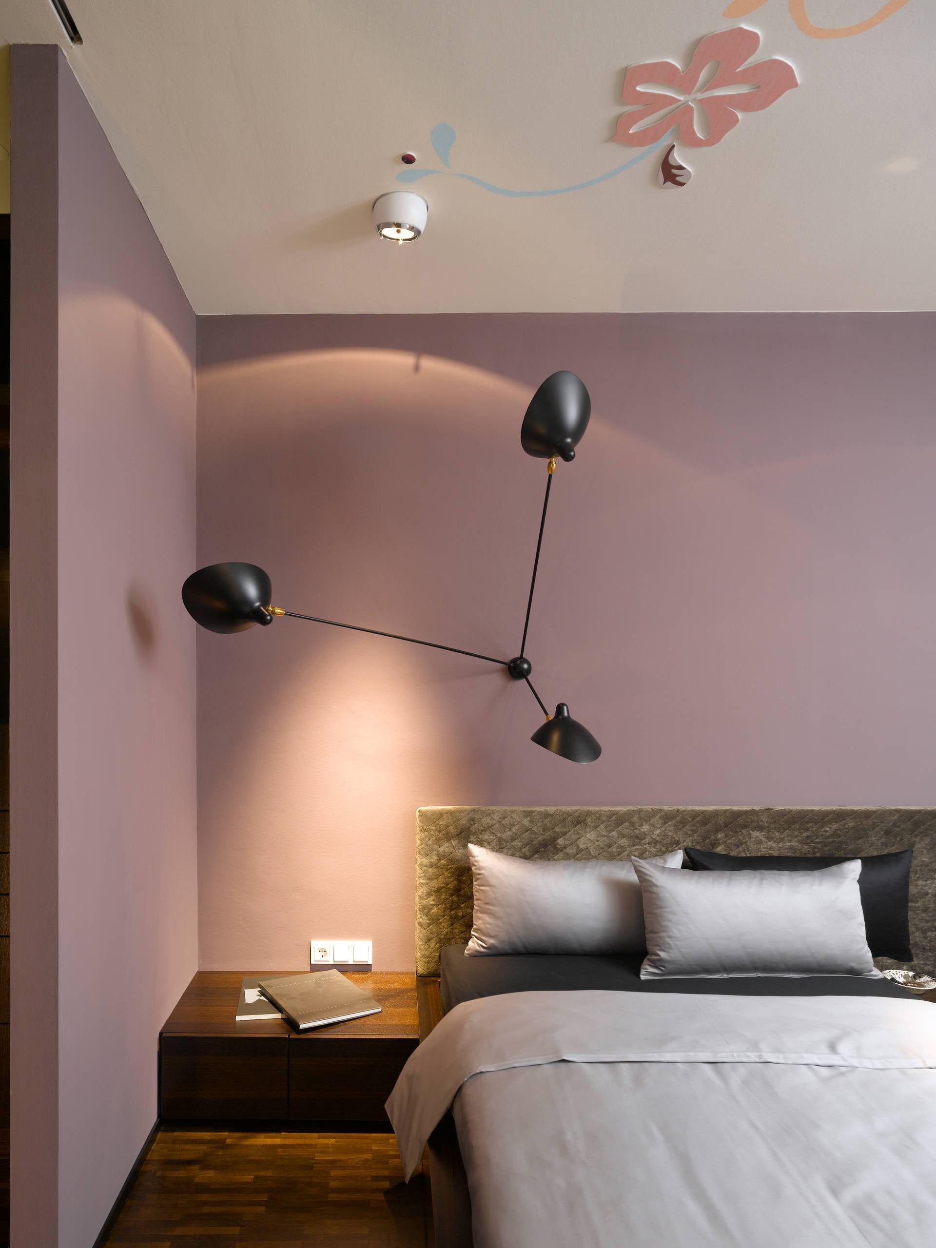 Serge Mouille Ceiling Lamp B - Cueteks