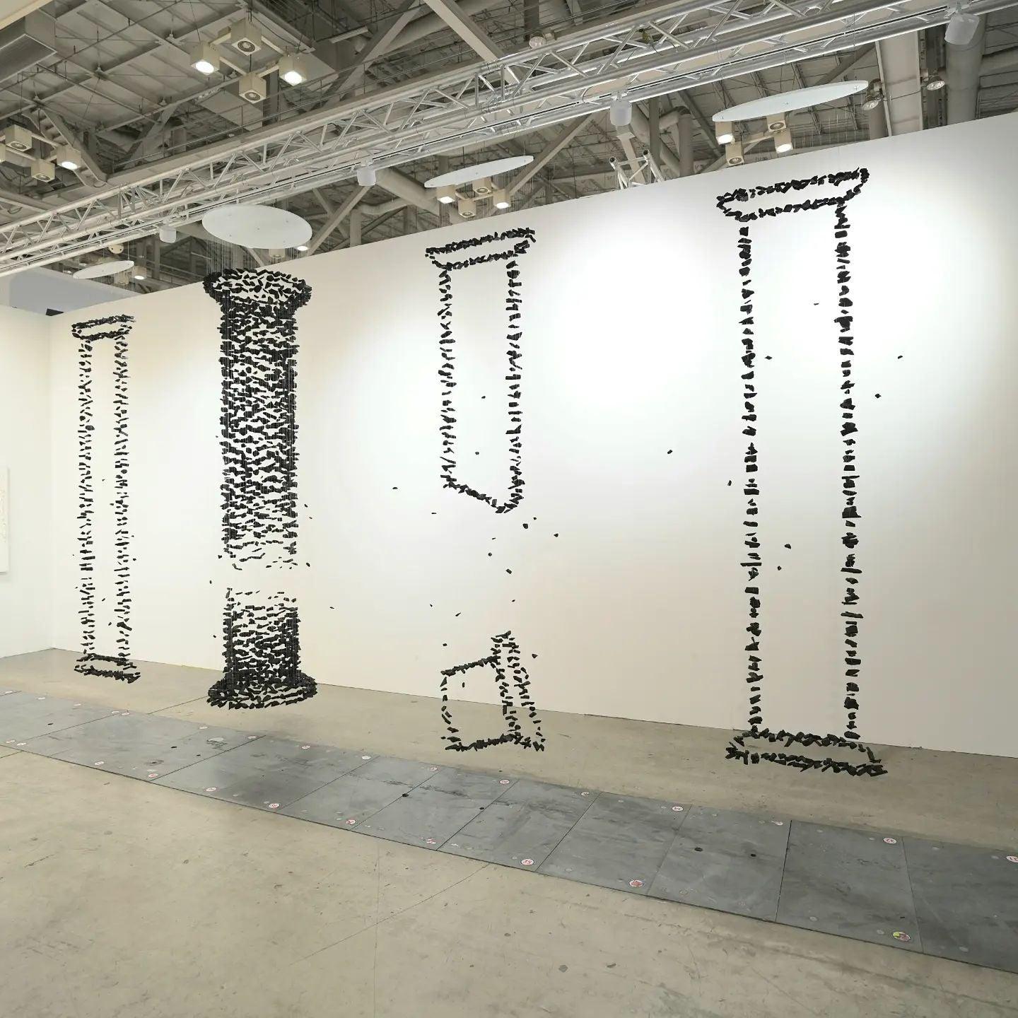 Charcoal Chandeliers - Cueteks