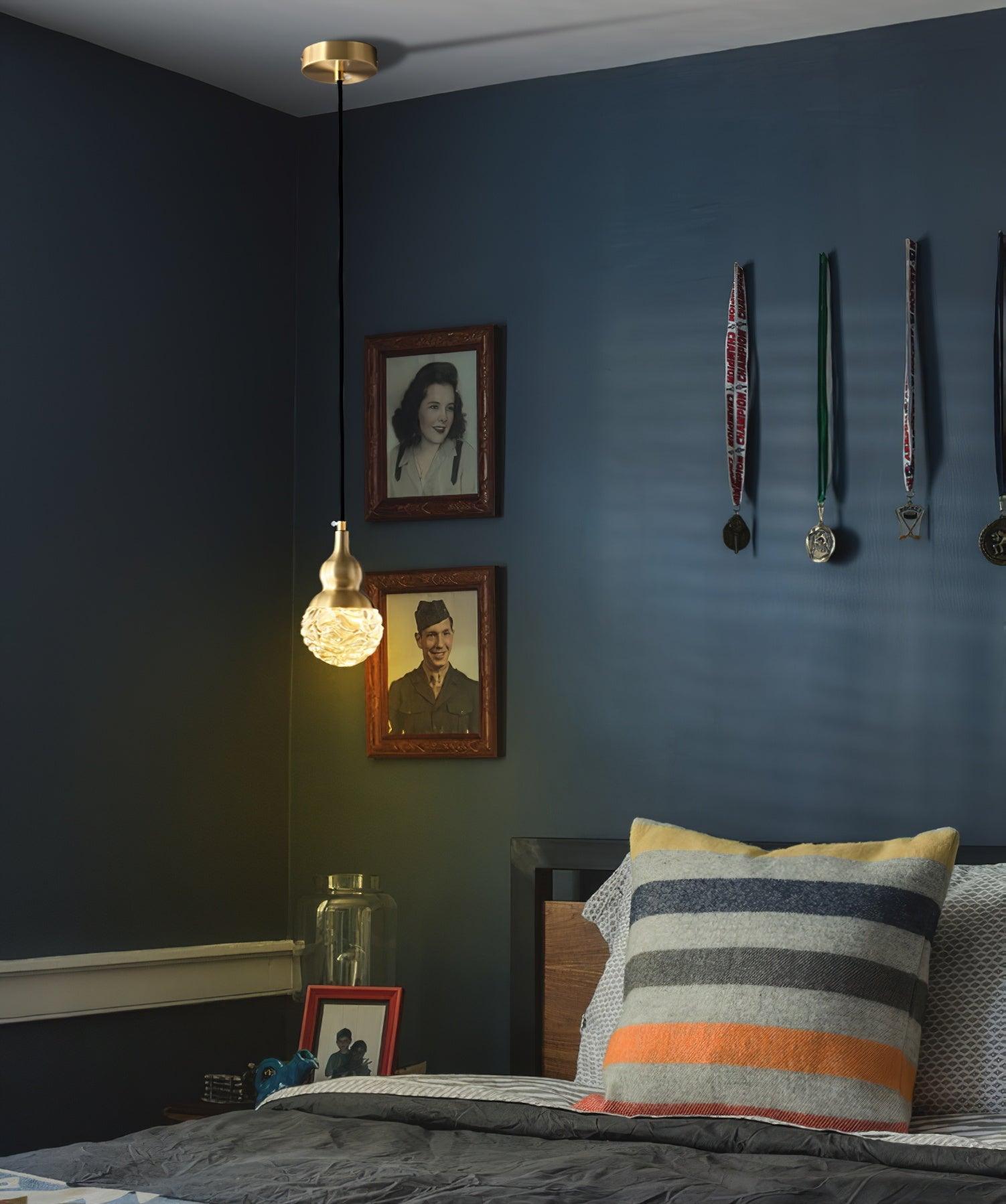 Bella Brass Pendant Light - Cueteks