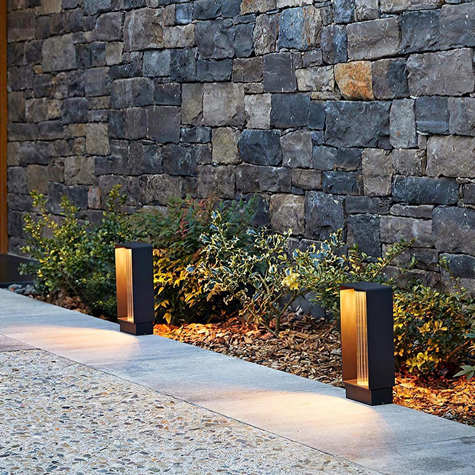 Frame Outdoor Post Lamp - Cueteks