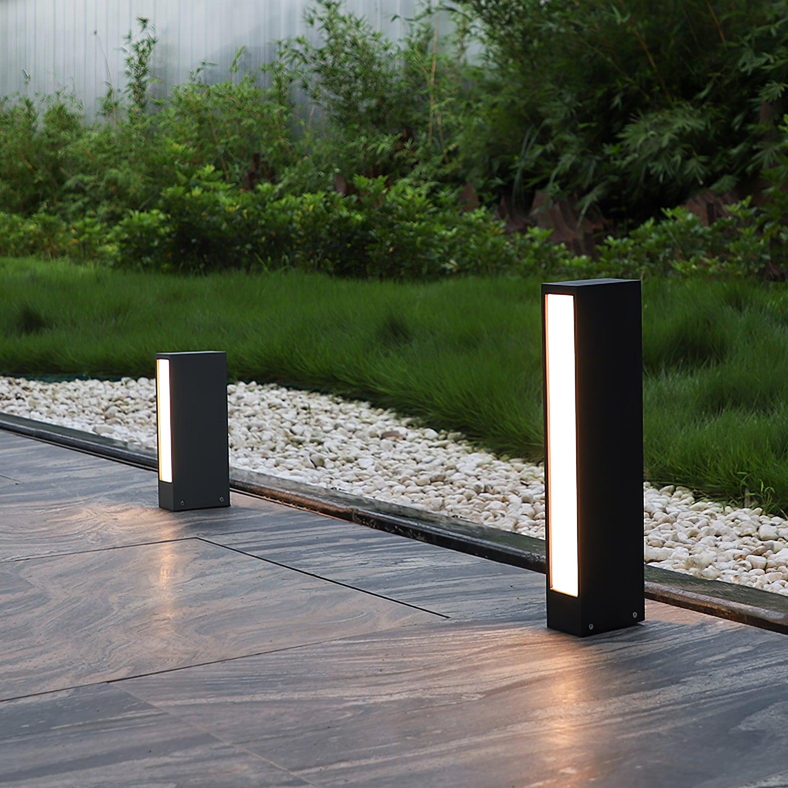 Faro Outdoor Post Lamp - Cueteks
