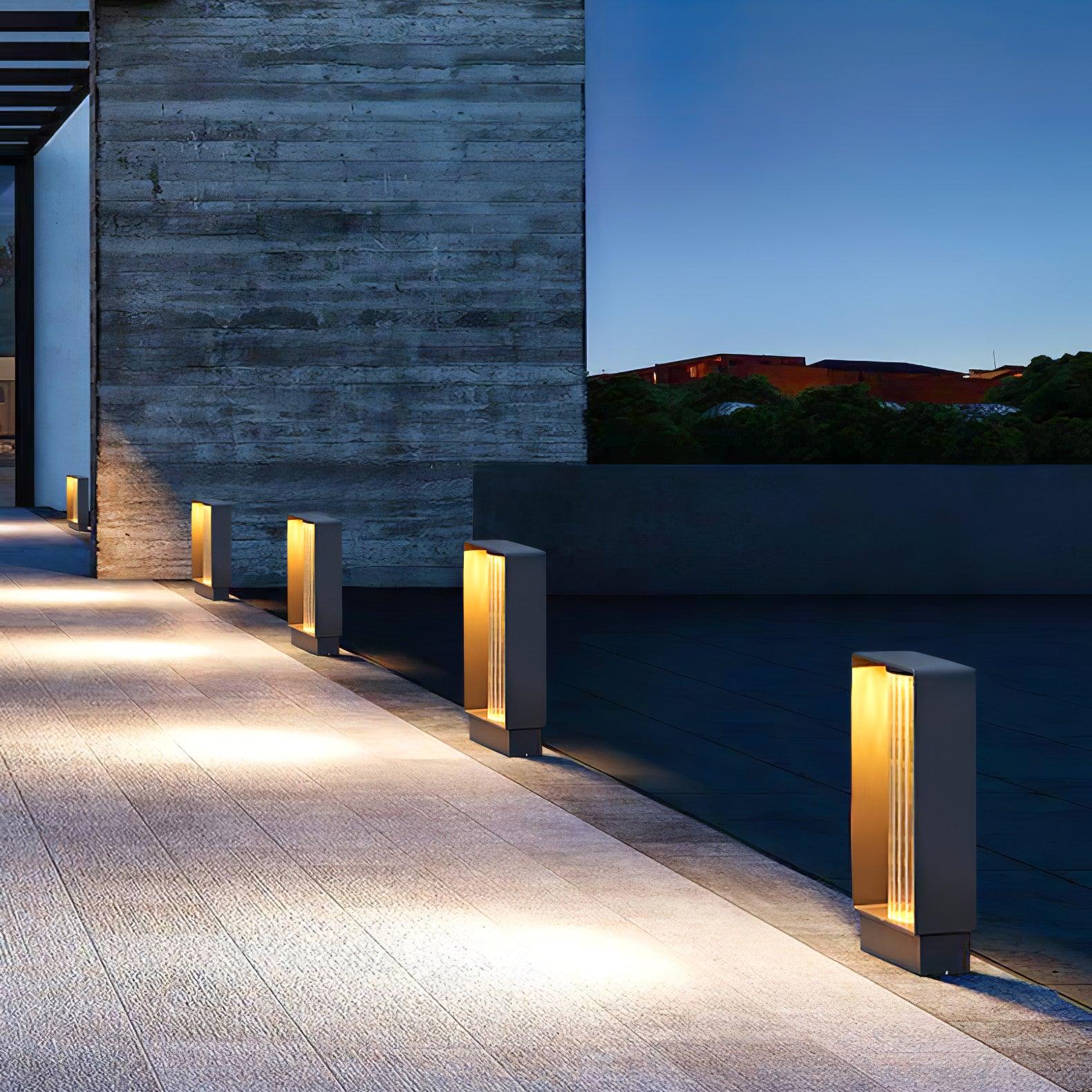 Frame Outdoor Post Lamp - Cueteks
