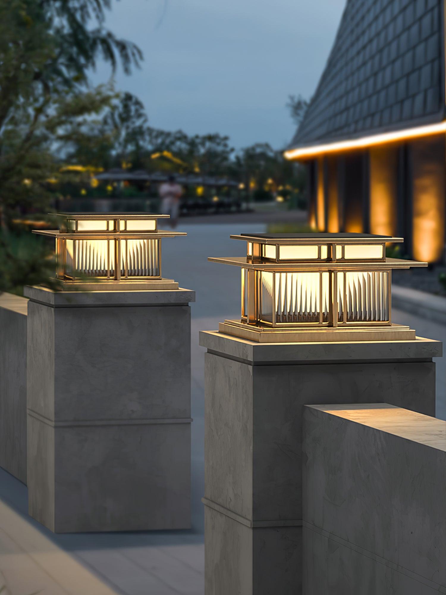 Boilyn Outdoor Pillar Light - Cueteks