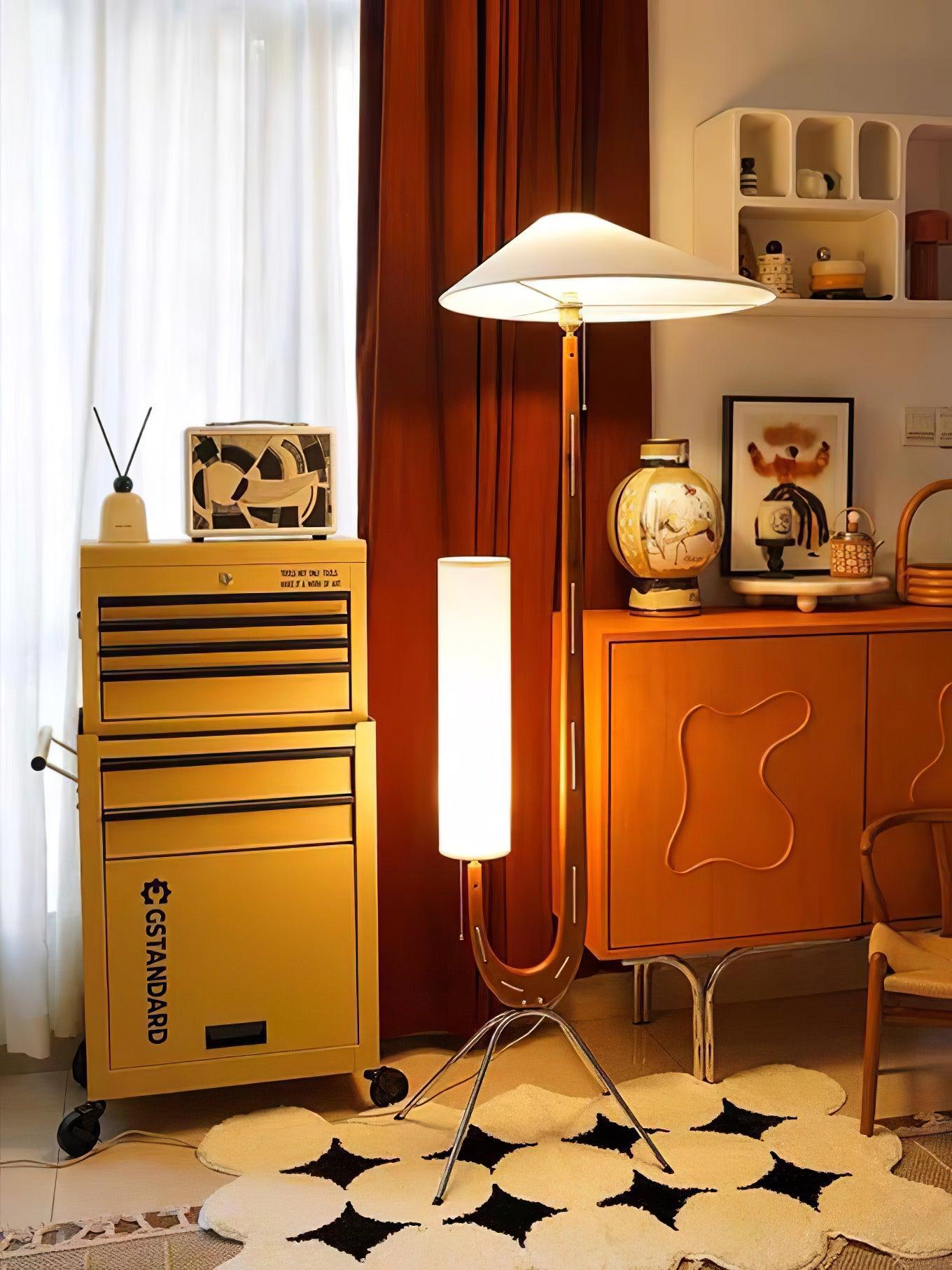 Giraffe Floor Lamp - Cueteks
