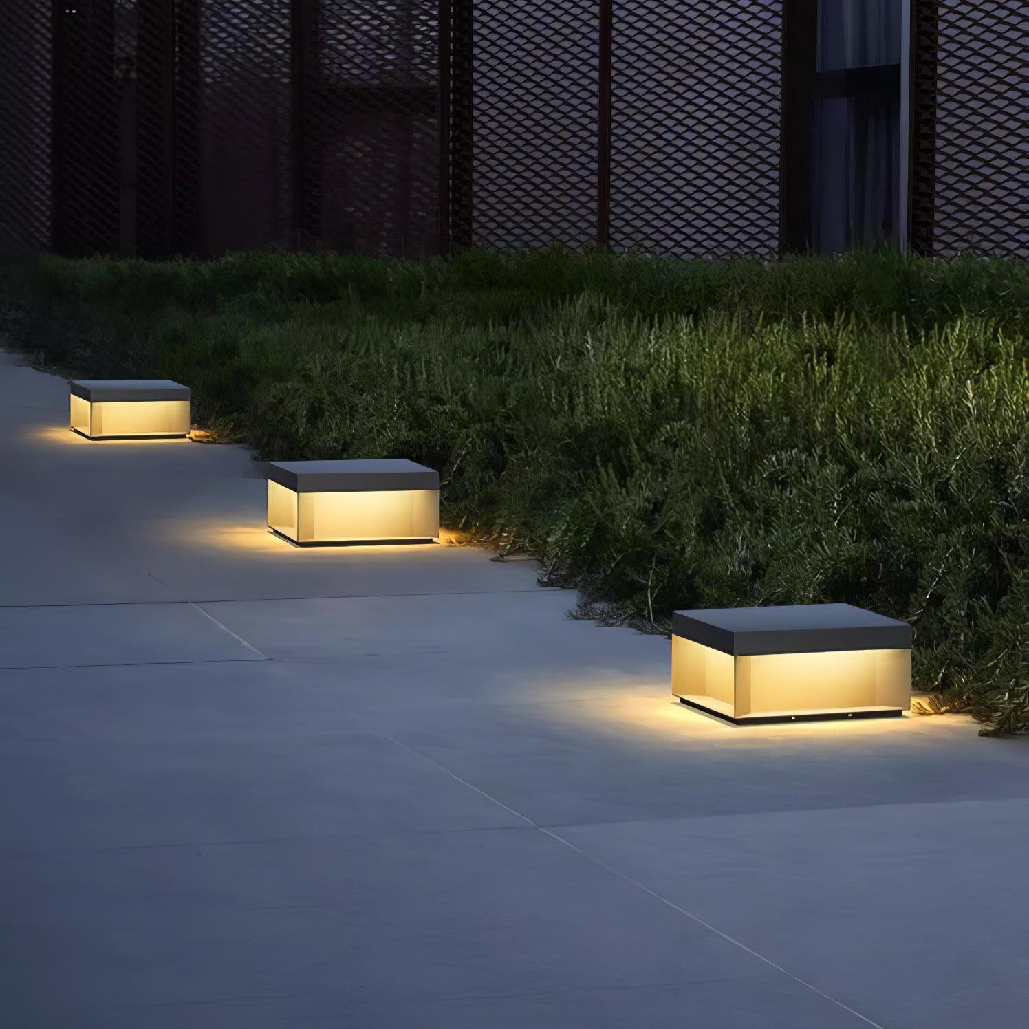 Black Box Outdoor Post Light - Cueteks