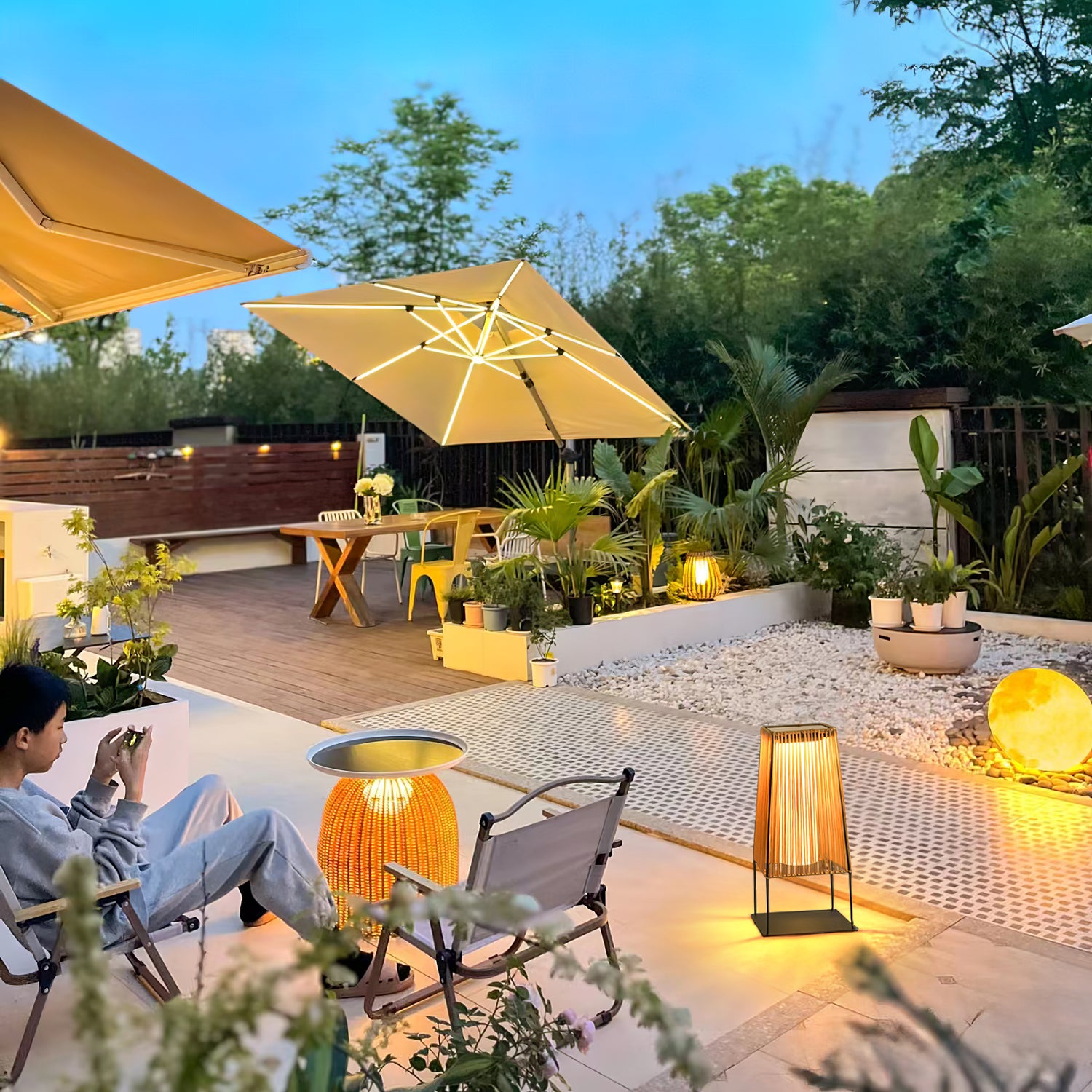 Plastic Rattan Outdoor Post Light with Solar Panel - Cueteks