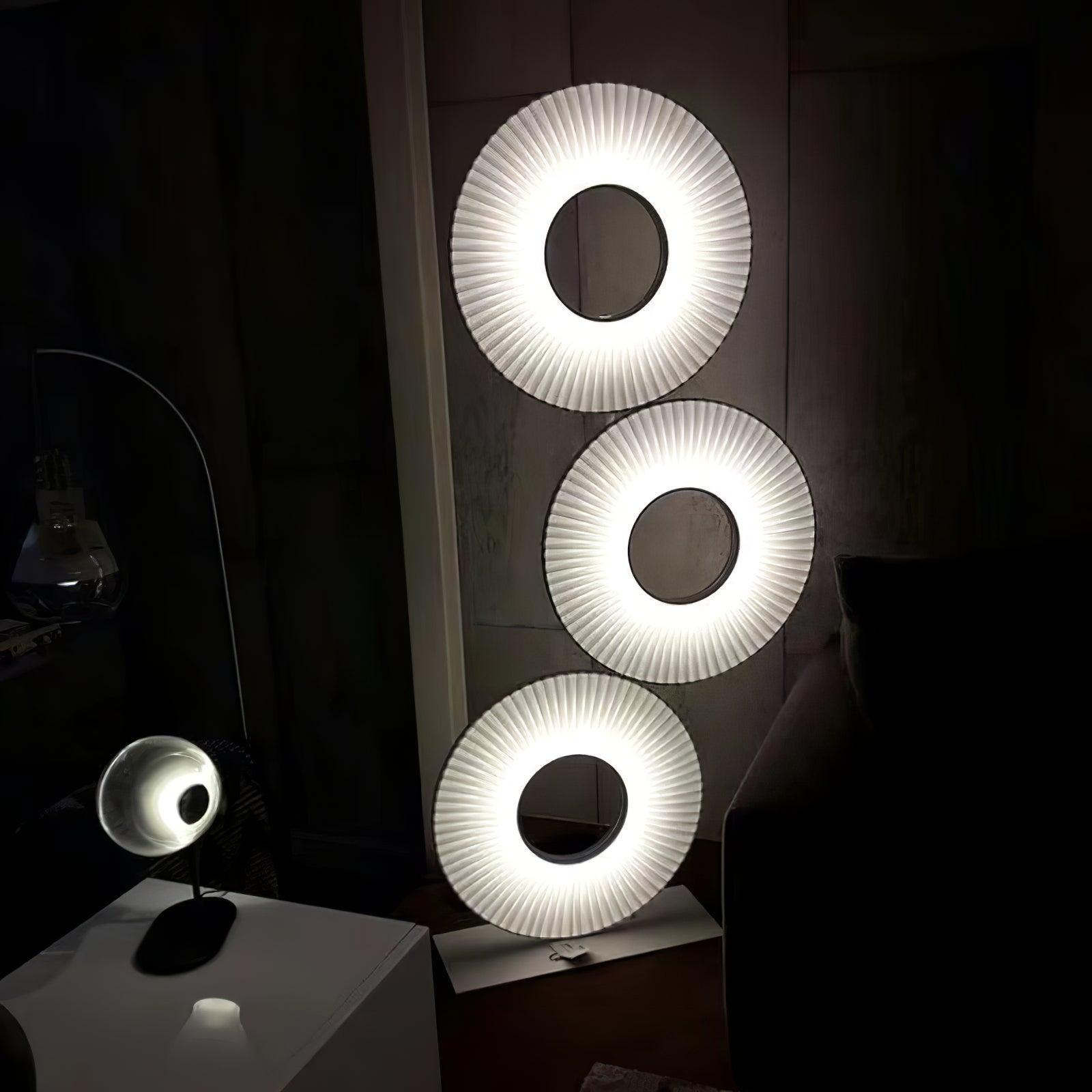 Iris Totem Floor Lamp - Cueteks